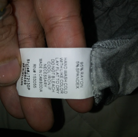 Rags to Riches crop top baseball type tee size M - Picture 6 of 6